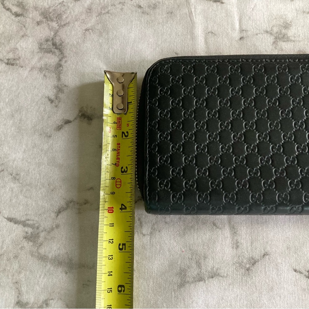 Gucci Black Micro Monogram Zip Wallet - Picture 2 of 6